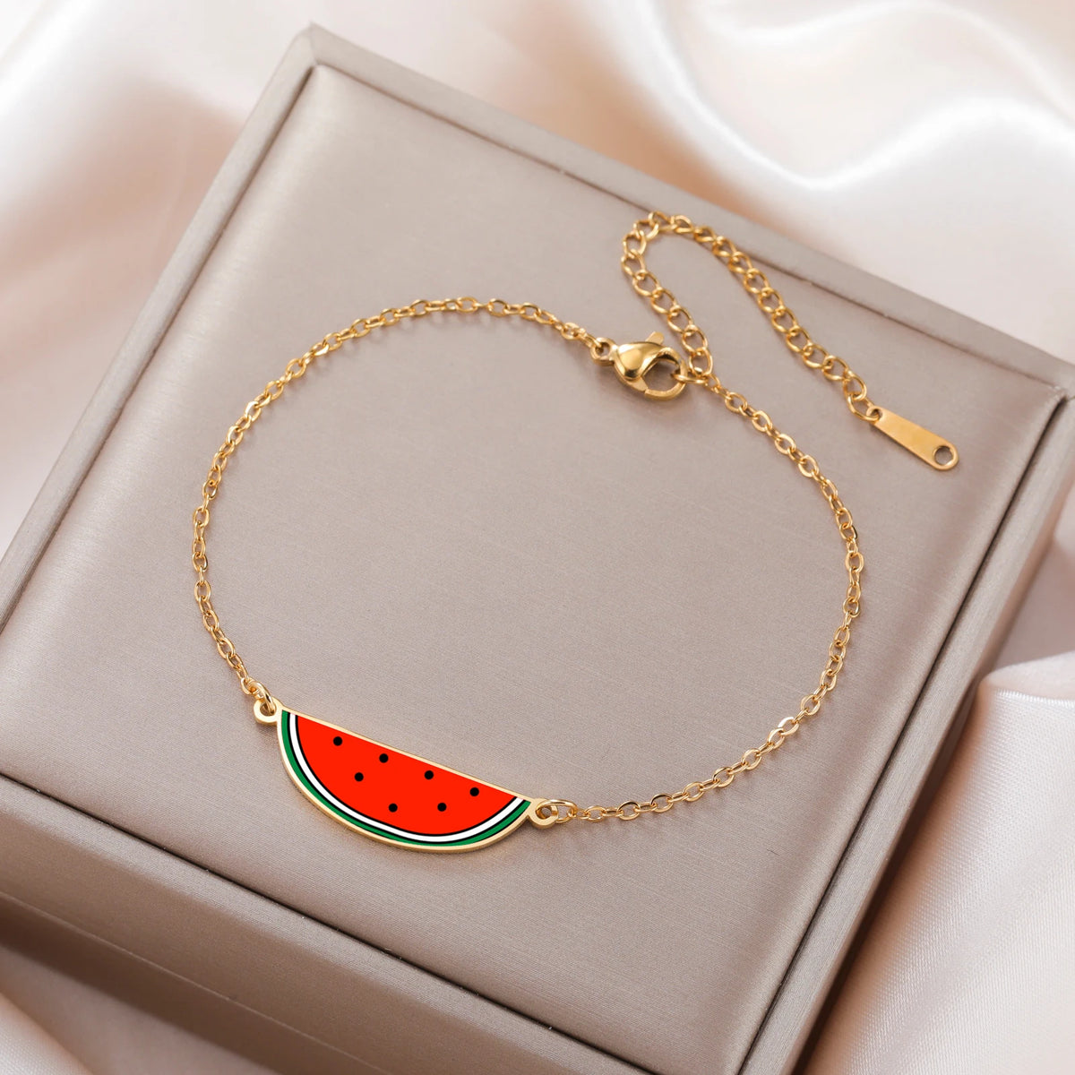 Watermelon Charm Bracelet | سوار بتعليقة البطيخ